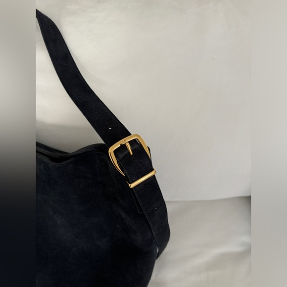 Madewell navy bucket Bag Classic Design - Picture 3 of 6